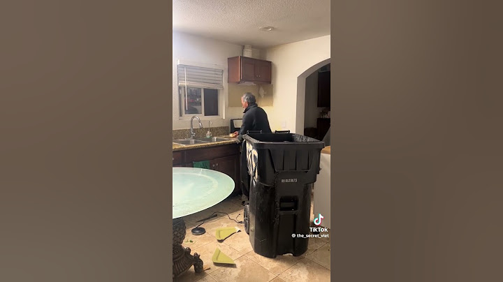 dad ask daughter clean up she didn't listen