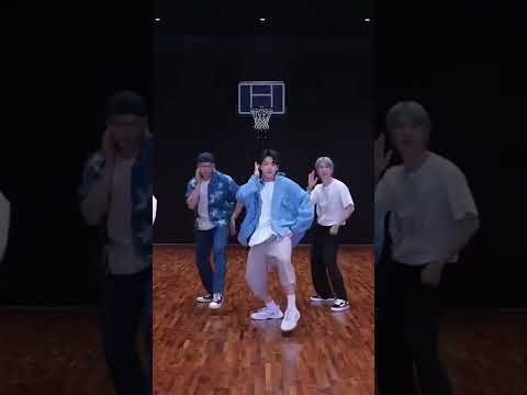 Normal dancer Vs