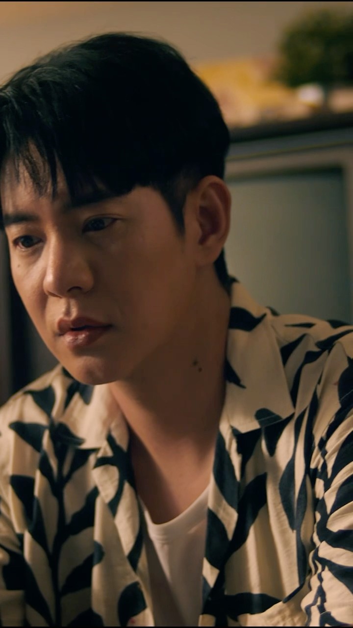 ฟังเพลง #ผู้เสียหาย - ไอซ์ ศรัณยู Feat. Txrbo ได้แล้ววันนี้ #ไอซ์ศรัณยู #แกรมมี่โกลด์
