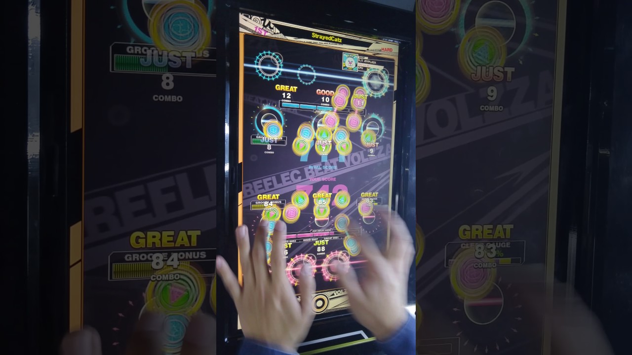 오락실에 신기한 게임이??!! 터치형 리듬게임 [리플렉비트 볼짜2] StrayedCatz - YouTube