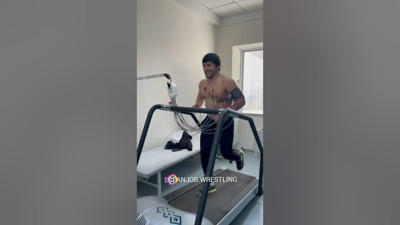 Wrestler Ихтиёр Наврузов