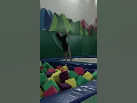 Батутка - YouTube