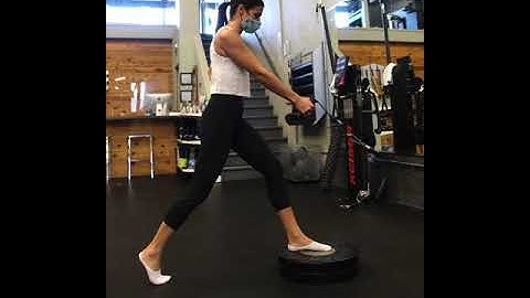 Front Foot Elevated Split Squat (Cable)