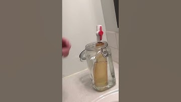 Vinegar cleans rust