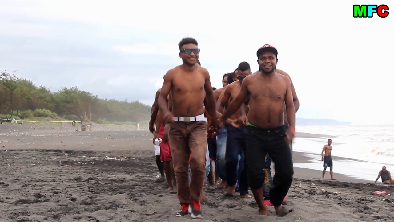 Ade Nona Arfak ( Mansel Family Crew) 2018