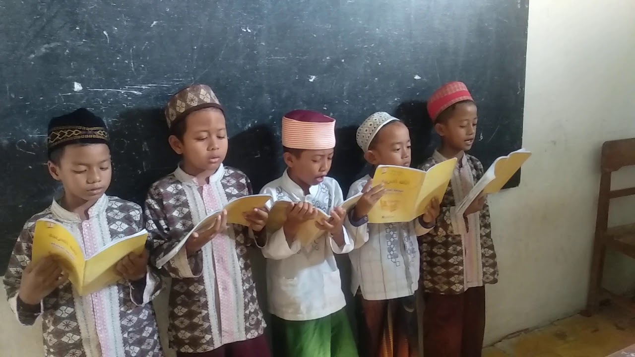 Anak kelas 1 belajar membaca  bahasa  Arab  YouTube