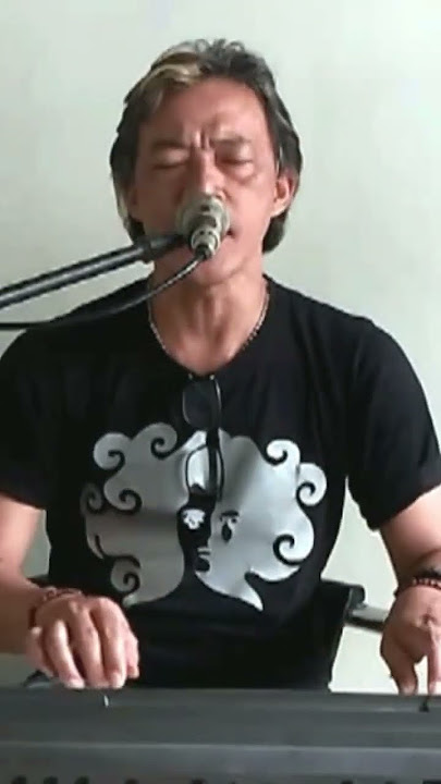 Biar semua hilang, Nicky Astria cover