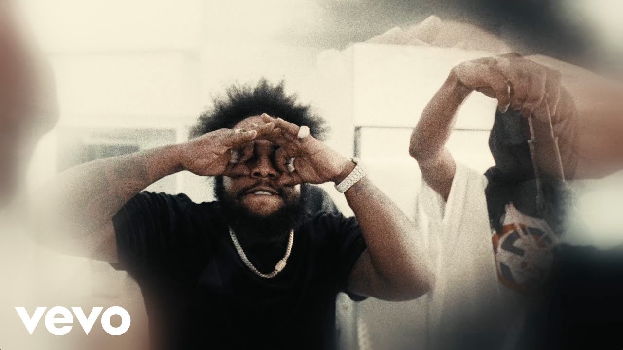 Squash - Cyaa War We (Official Video)