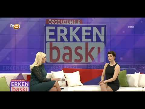 Özge Uzun Turkish TV Presenter And Mehtap Yılmaz Singer Sexy Legs