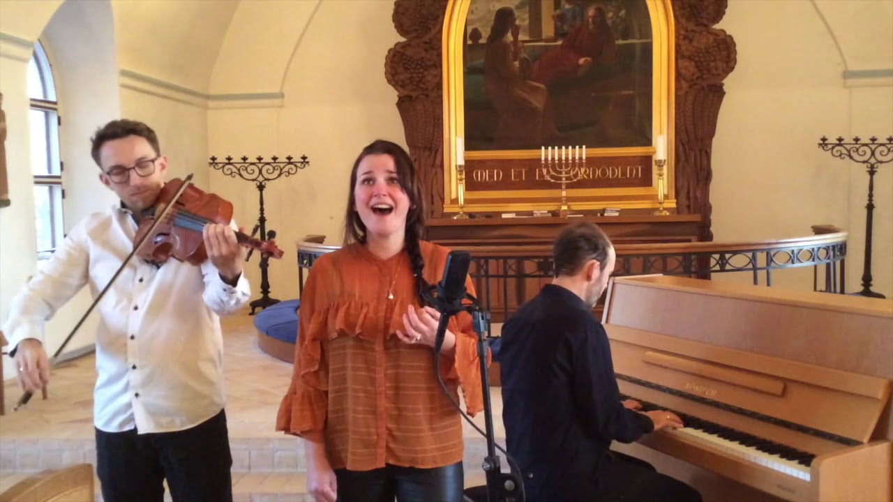 Rannok med Katrine Daugaard: Se, nu stiger solen af havets skød