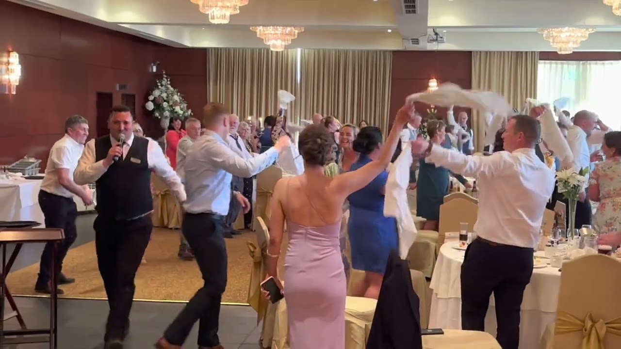 Singers Secreto Perform at The Lord Bagenal