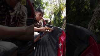 How to remove the bed liner.?