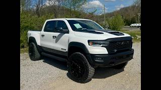 2025 Ram 1500 RHO w/ LVL1 EQUIPMENT PKG, MOPAR RUNNING BOARDS, PANORAMIC SUNROOF [ stock: 573335 ]