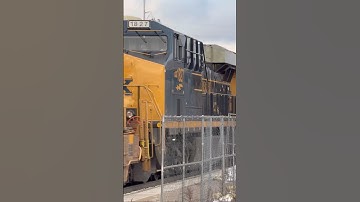 CSX 1827 the (B&O) trails second on I168 #railroad #train #railway #railfan #heritageunit #csx