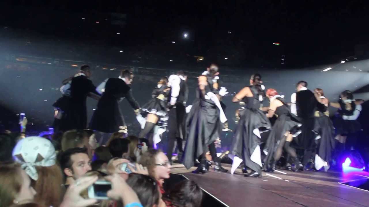 I Knew You Were Trouble- Taylor Swift- Pittsburgh 7/6/13