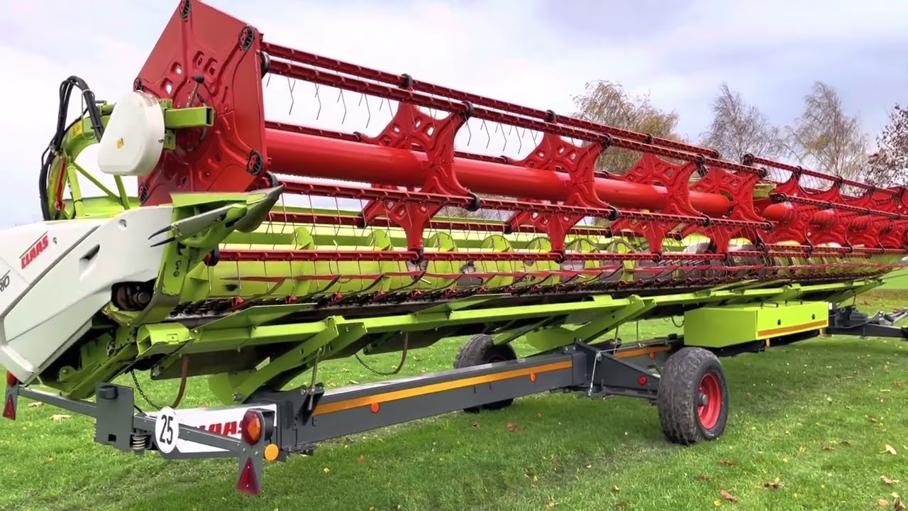 Köp Tröska Claas med skärbord på www.fabeo.se