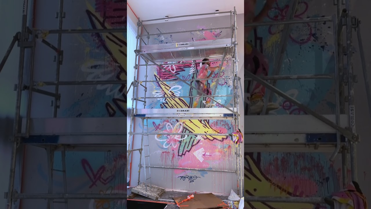 Une fresque de 5 m&egrave;tres de haut ! &Agrave; ton avis je suis mont&eacute; et descendu cmb de fois ?