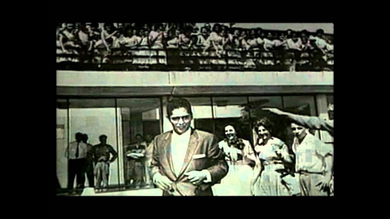 Julio Jaramillo canta el pasillo 