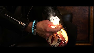 How to use the PUNCH BRACELET® by LES FINES LAMES