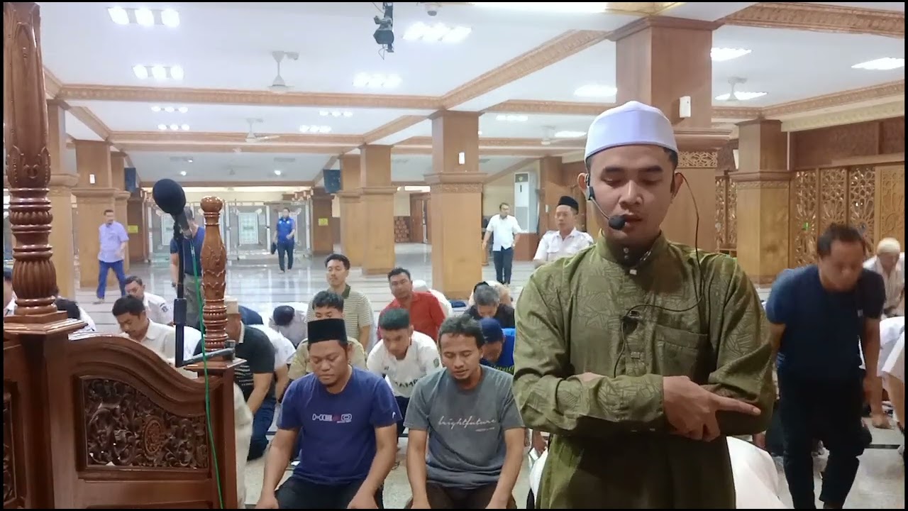 Shalat Magrib Masjid Al Muhajirin Pemkot Surabaya Imam Ustadz Ridhol Walidain Al Hafidz 