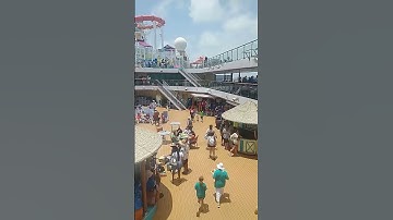 Carnival Breeze still in Galveston