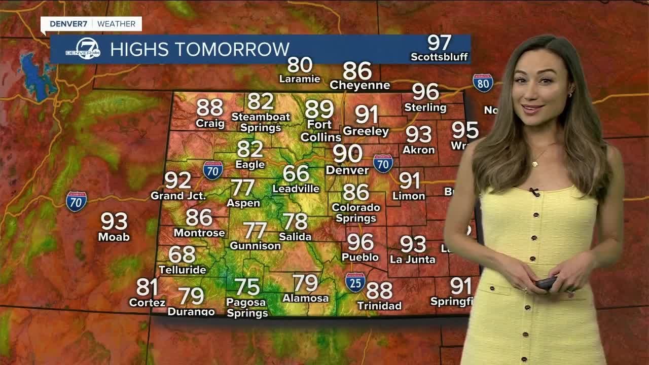 Warm, with a few storms Sunday - YouTube