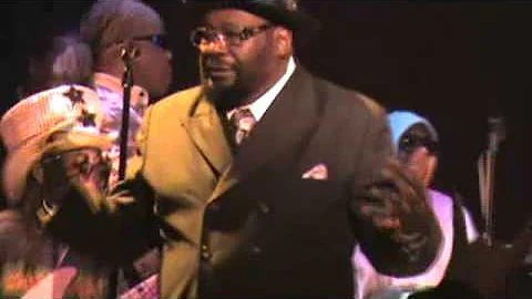 "Mini-Bootsy" on stage with George Clinton, AGAIN!