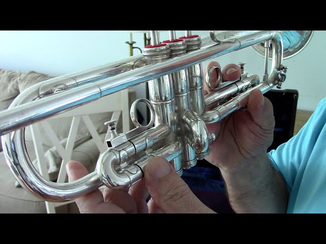 Trumpet Olds Super 1946 Check This Out - YouTube