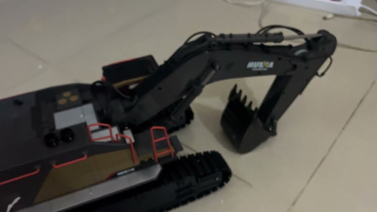 Prepare to install a new car Excavation 