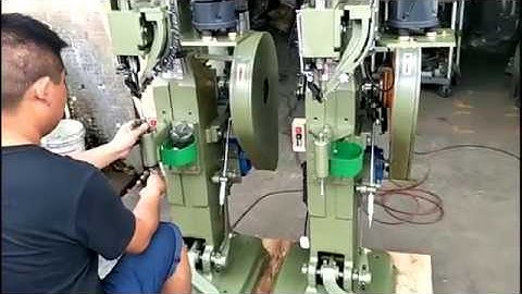 How to feed rivets by Vibrating Bowl Feeder on Automatic Riveting Machine