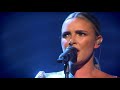 Nadine coyle singing zombie the cranberries cover 2022