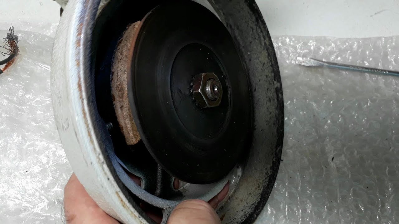 MOTOR DE MÁQUINA DE COSTURA INDUSTRIAL COMO TROCAR CORTIÇA DO FREIO