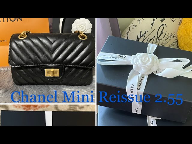 chanel 2.55 mini size