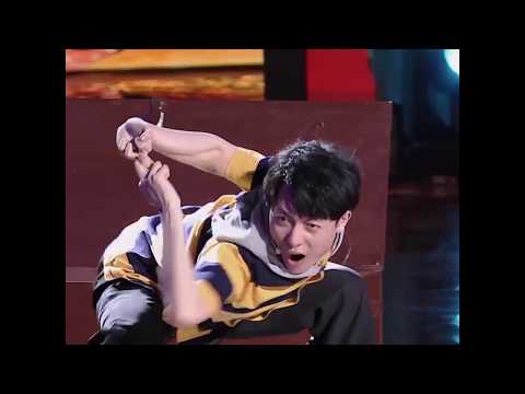 Contortion performance| CCTV English