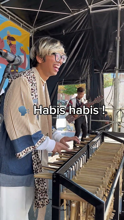 Ketika kolab sama kang manshur angklung di 🇩🇰 ! #sape #maumere #angklung #denmark #kopenhagen