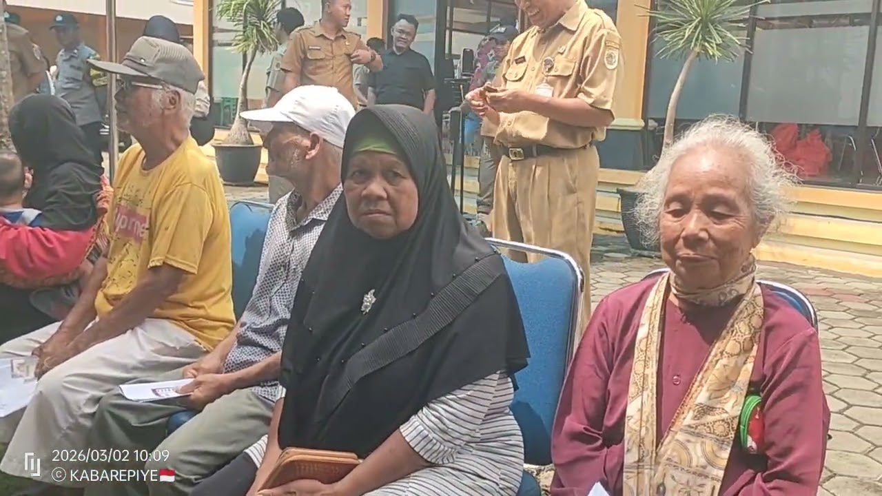 Bupati Klaten Hamenang Wajar Ismoyo Dukung Pasar Murah DKUKMP Klaten 