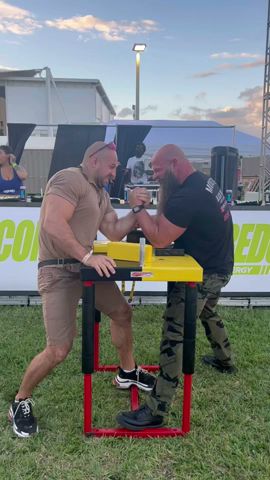 ARMSHARK ARMWRESTLING