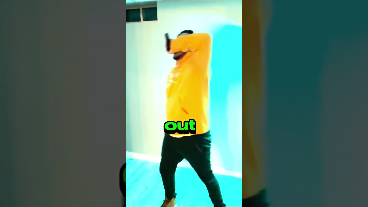 Παρακολούθηση 4:44 - Squeeze (MUSIC VIDEO) στο YouTube Παρακολούθηση 4:44 - Squeeze (MUSIC VIDEO) στο YouTube