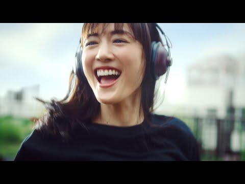 綾瀬はるか、Novelbright「Sunny Drop」に合わせ軽やかにダンス！　コカ･コーラ ゼロ」新TVCM『コカ･コーラ ゼロ　新しい時代』篇