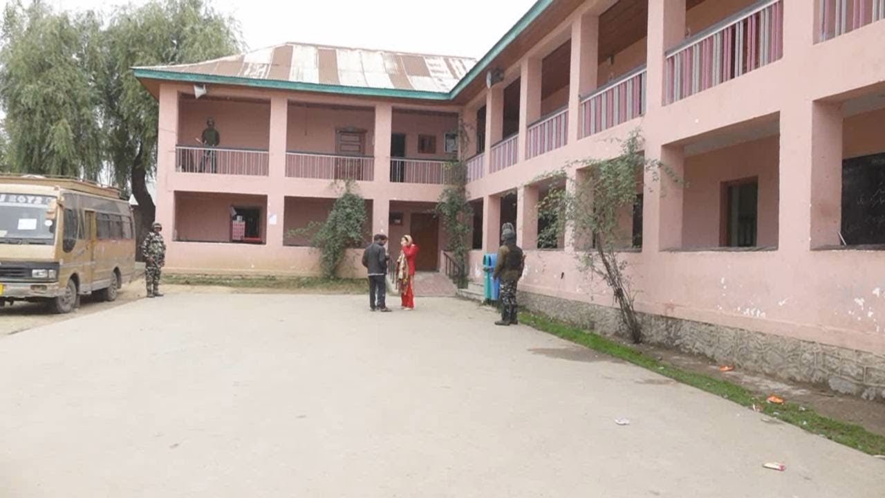 Municipal polls: Polling underway in Kashmir for last phase