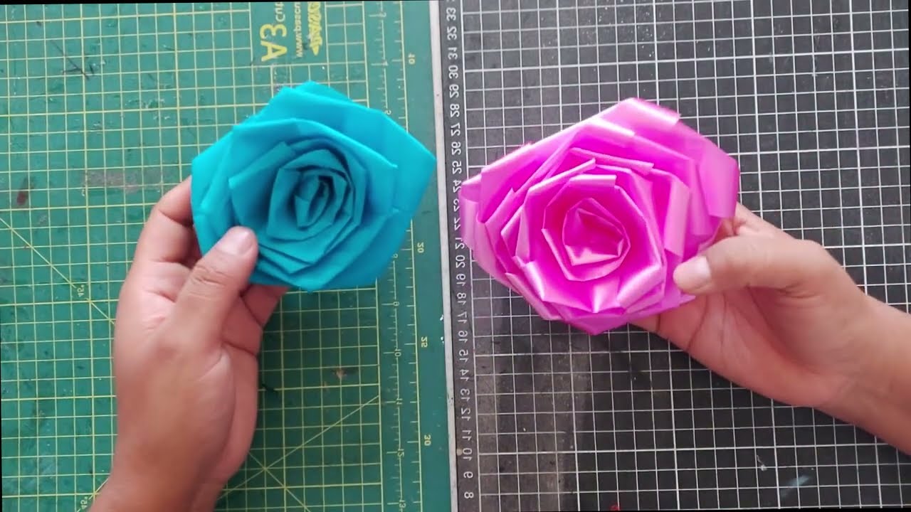Rosas Rococo de celoseda y papel crepé