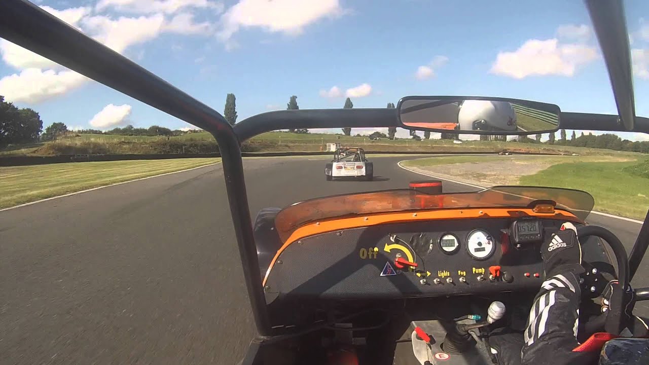 Locost Racing Locost Racing - Round 13 - Race 1 - Mallory Park 27.09.15. With 750 ...
