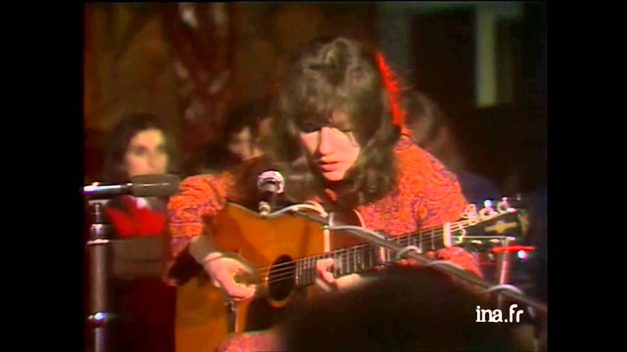 Bridget St. John Live (French TV May 1970) YouTube