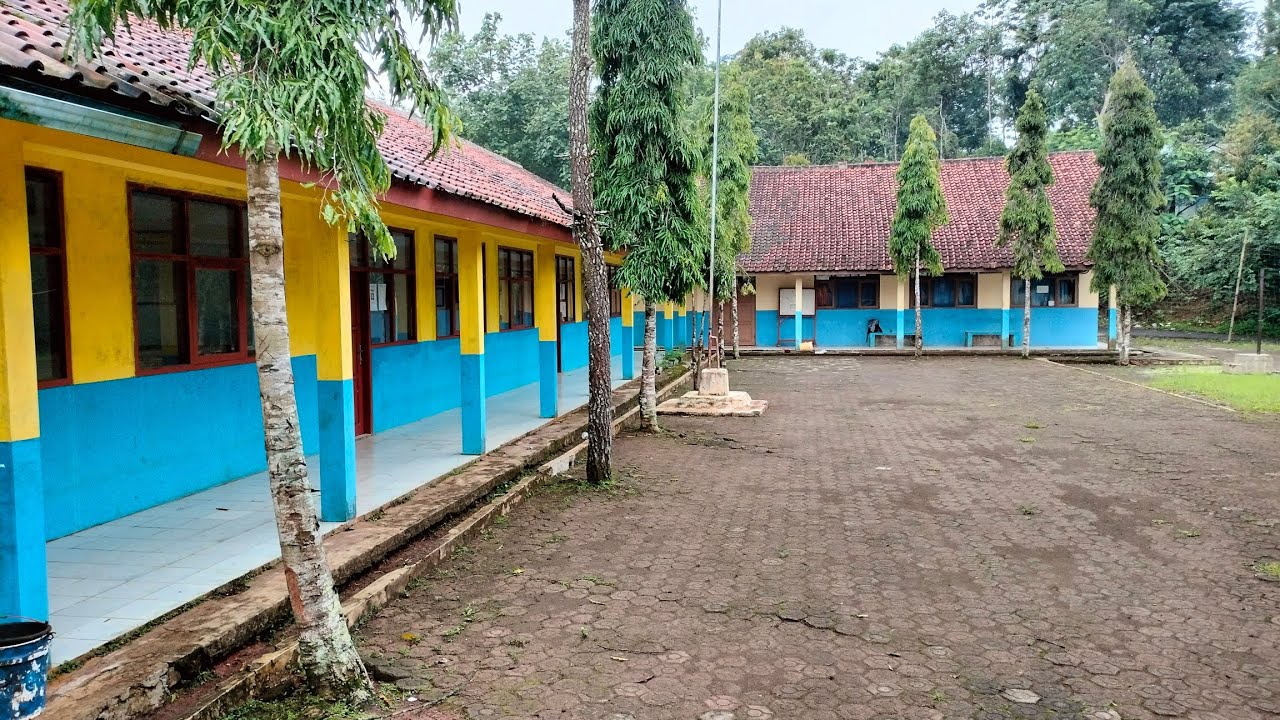 Menjemput Matahari di Puncak Patala‼️ Catatan Hari Pertama Sang Kepala Sekolah.