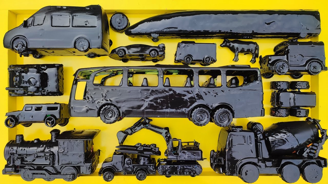 Membersihkan Mainan Mobil Balap/Truk Molen/Kereta Api/Excavator/Tank Tempur/Ambulans/Truk Monster 09