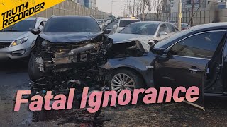 Idiots in cars Compilation | Sharp Turn Driving Fails | Insane Accidents