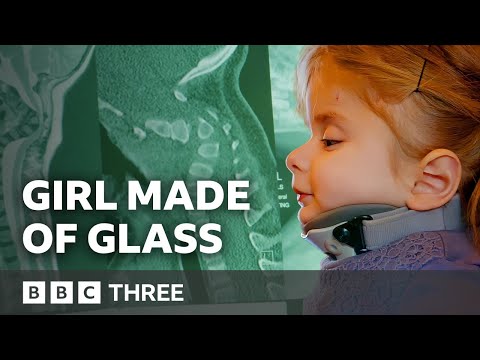Video: Modig pige med smertefuld blodforstyrrelse har nu en mere lille grund til at smile