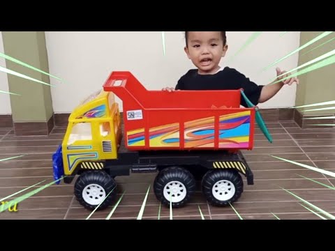 Bermain main mobil  Truk  besar  mainan anak Truck Car toys 