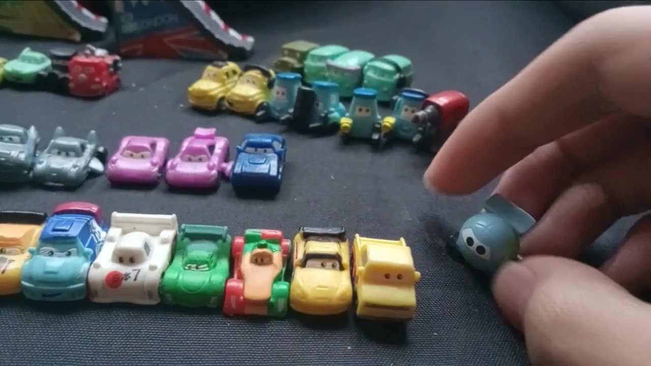 Коллекция Squinkies из мультфильма «Тачки 2»