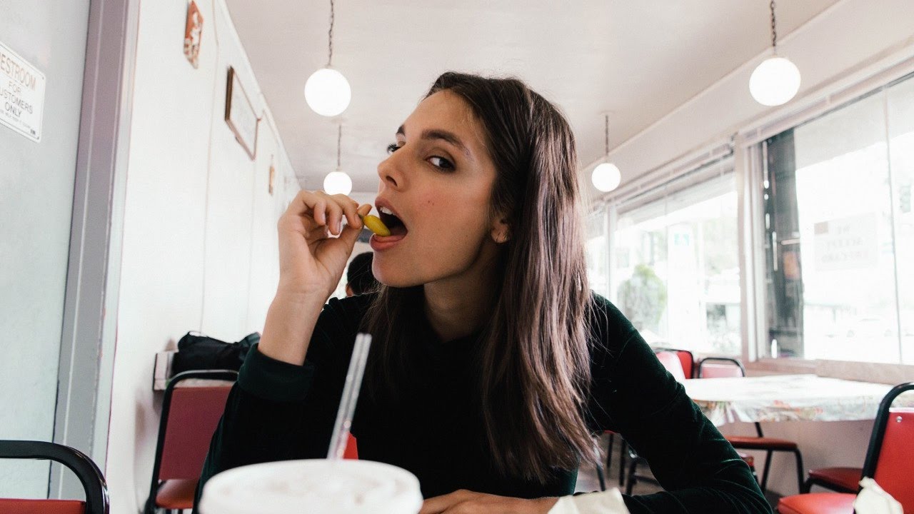 Caitlin Stasey - the most sexy and beautiful girl from Reign girls like you